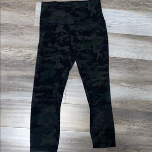 Lulu lemon align cropped leggings
